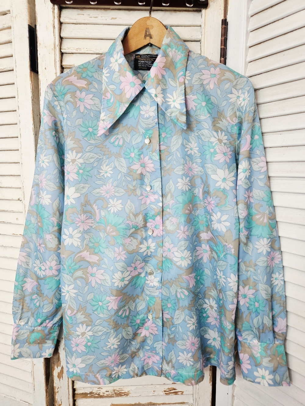 Vintage 70s Pastel Floral Dagger Collar Blouse Small/Medium *Flaws*